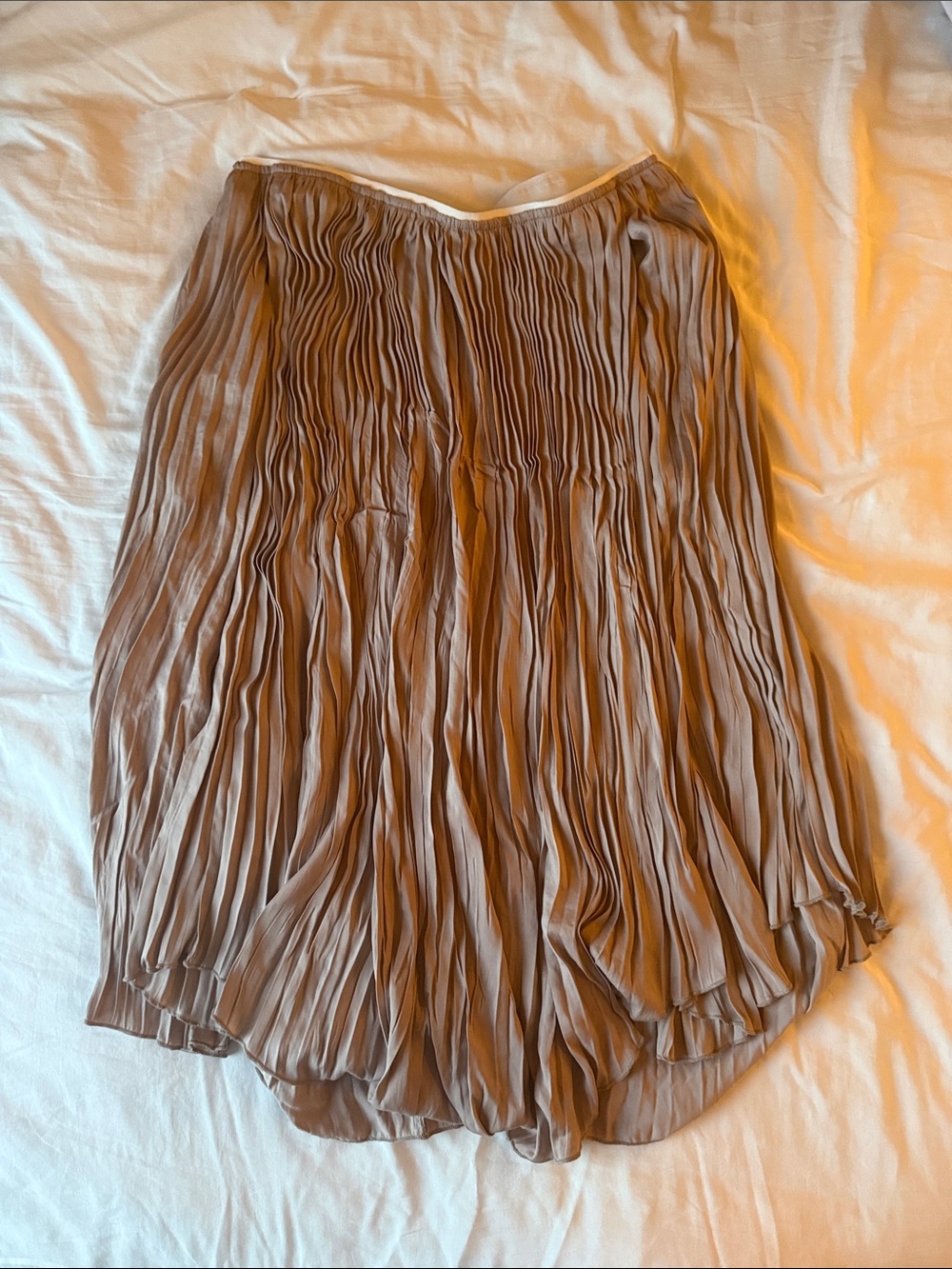 MELLODAY Pleated Midi Skirt in Taupe Brown